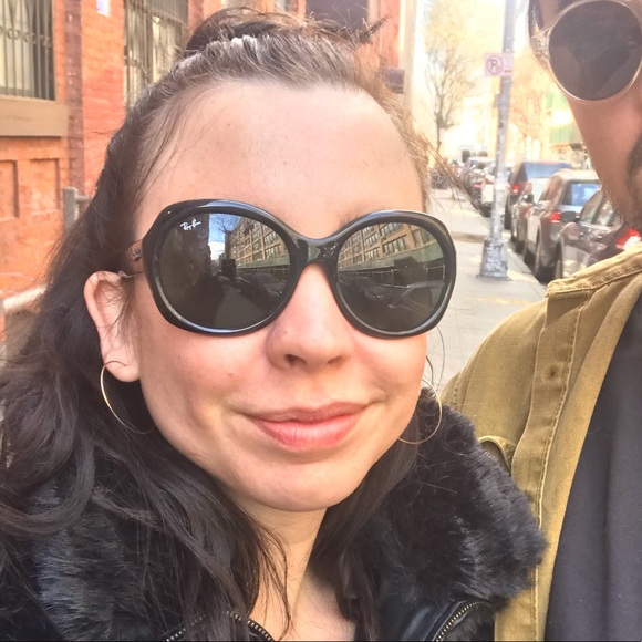 Meet your Posher, Addi - Picture 1 of 1